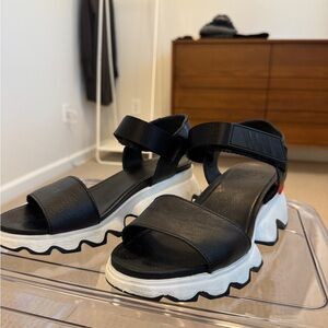 Sorel Kinetic Black Leather Sandals